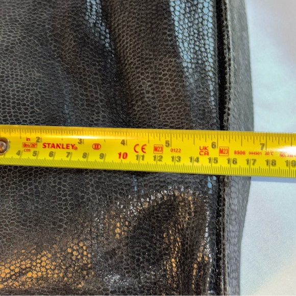 Kenneth Cole Reaction Black Faux Snakeskin Shoulder Bag - Picture 8 of 13